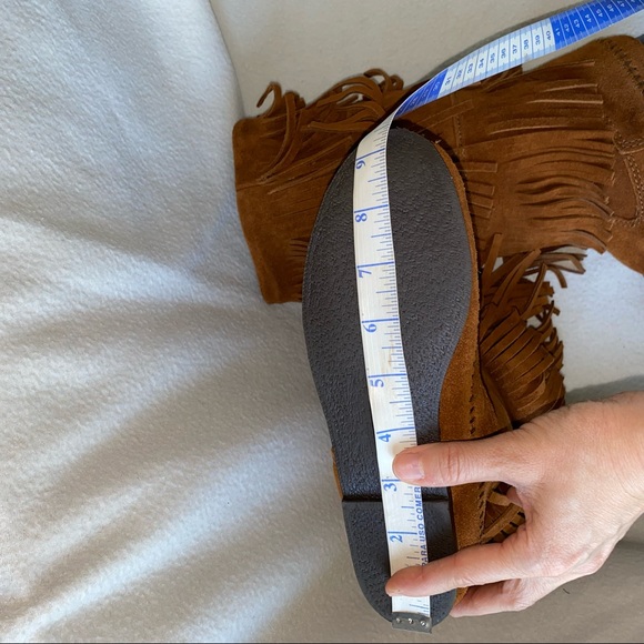 Minnetonka Boots - Picture 9 of 9